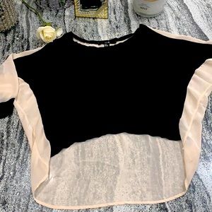 Women’s XXI Black/Cream Hi low blouse size Large